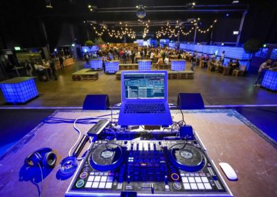 Abschlussball-DJ-Mischpult